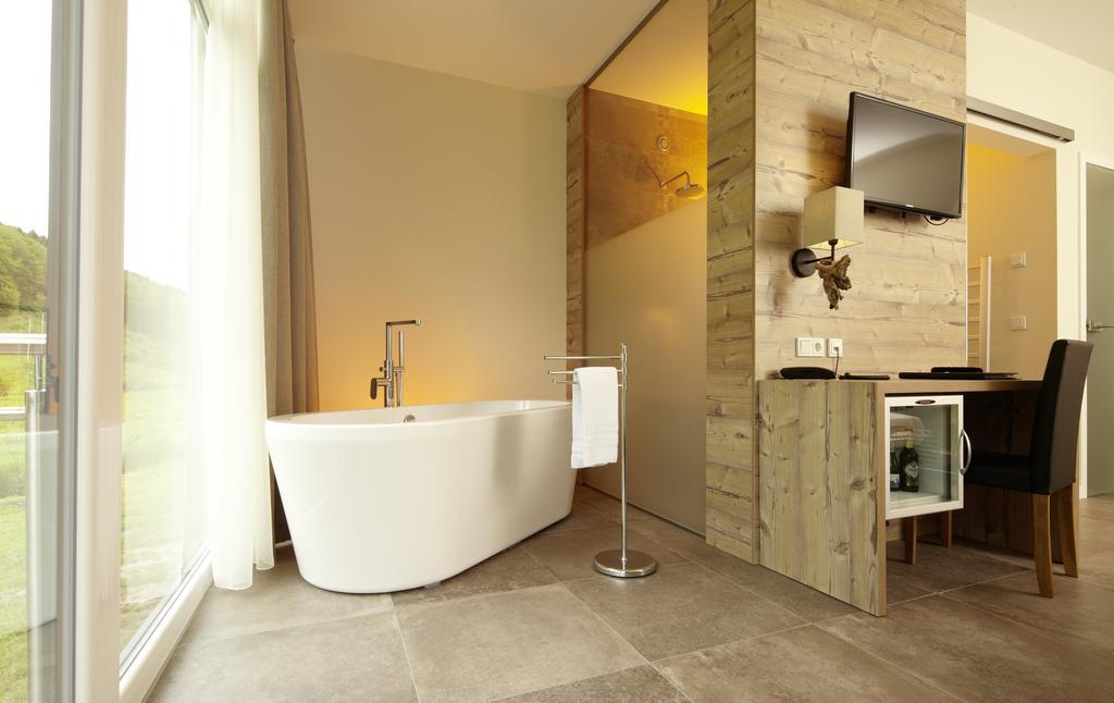 Landhotel Weihermuehle Thaleischweiler-Froschen Esterno foto